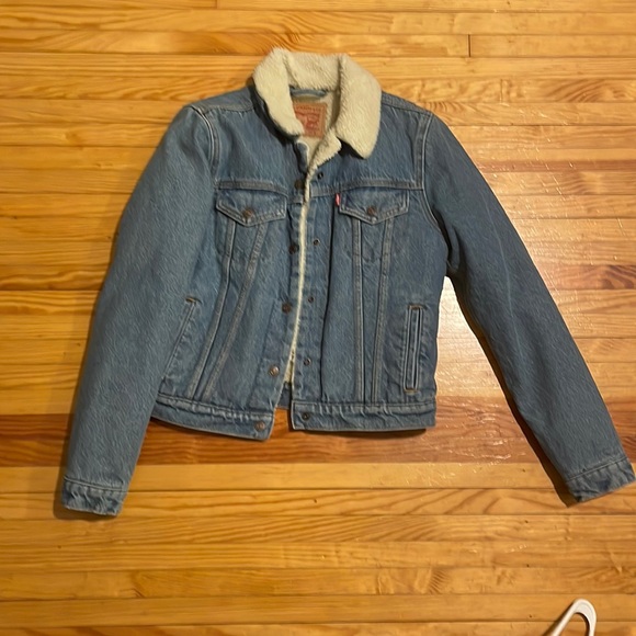 Levi’s Sherpa lined denim jacket